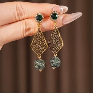 Vintage Gold and Green Dangle Earrings